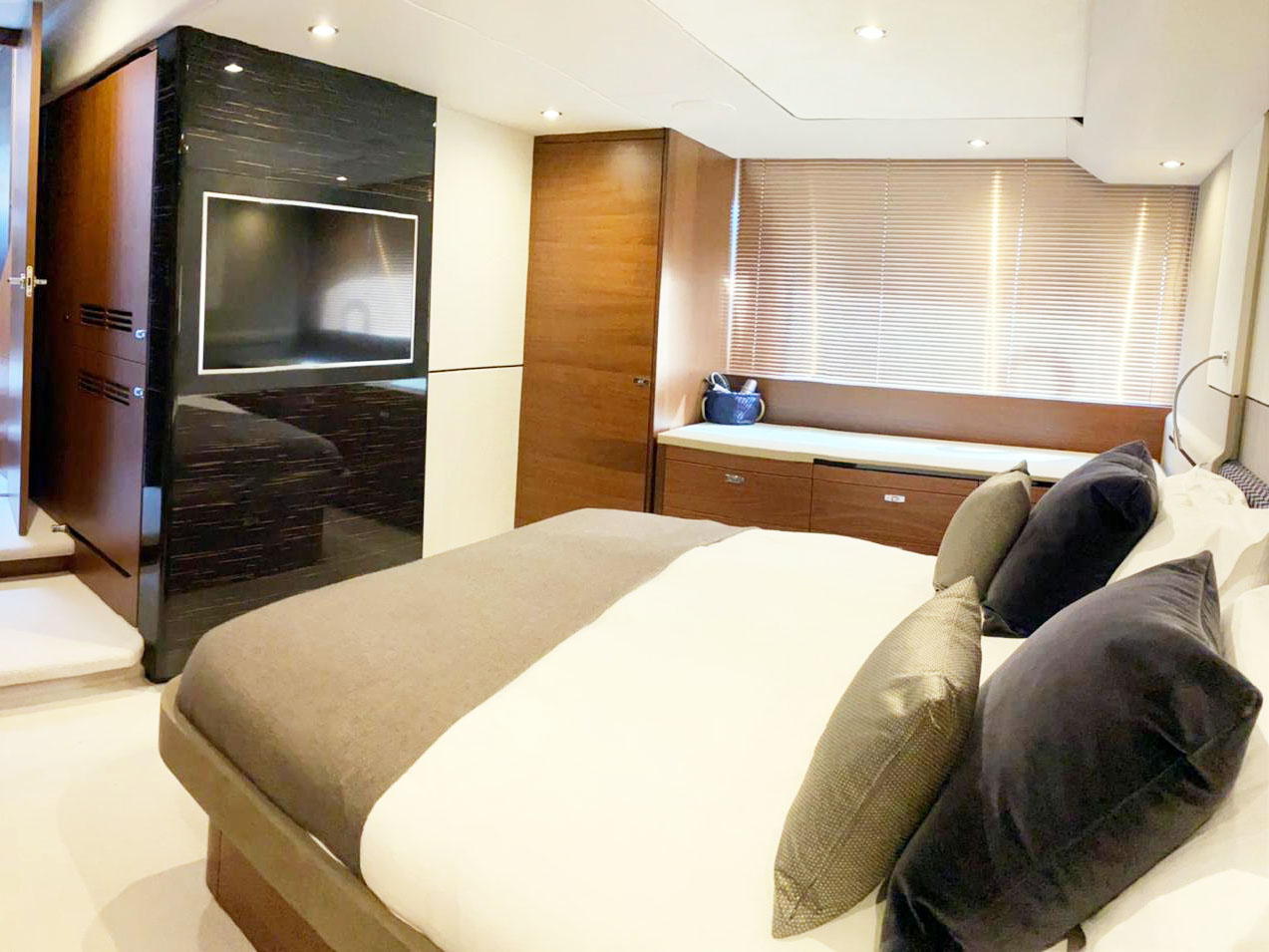 Boat Sales Princes 62