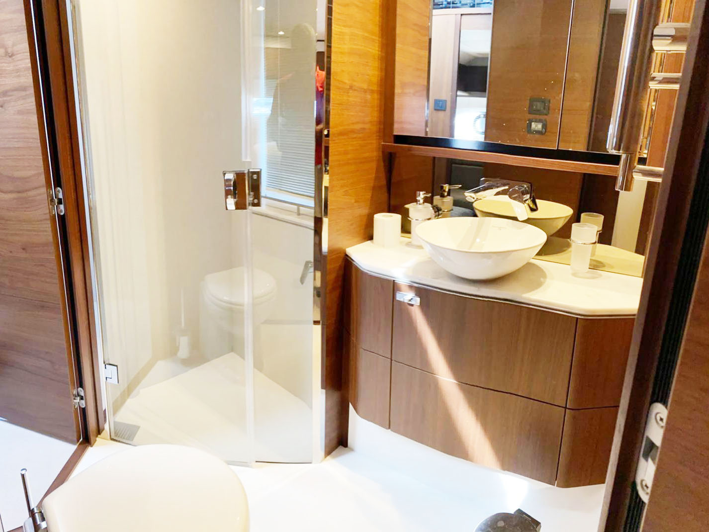 Boat Sales Princes 62